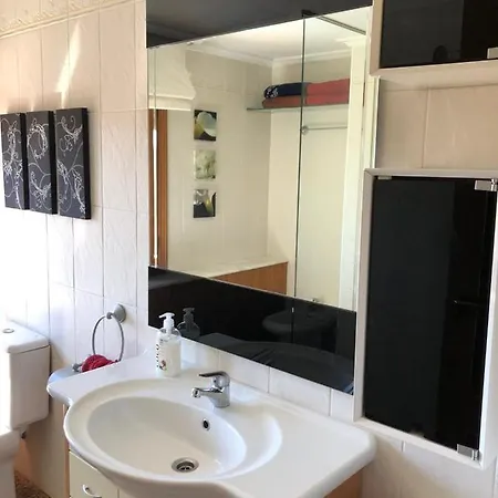 Апартаменти Atico En La Playa De Canelas Con Vistas Y Terrazas Exclusivo Саншеншо